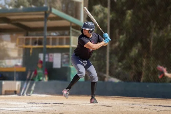 baseball player batting